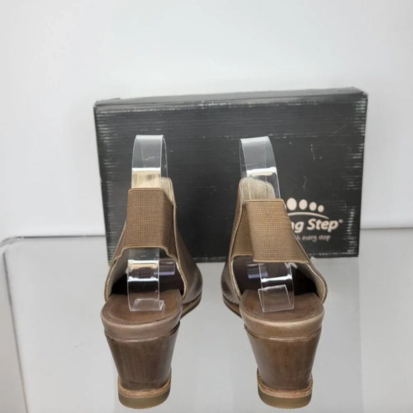 Spring Step  Rhiannon Sandals - Picture 4 of 9